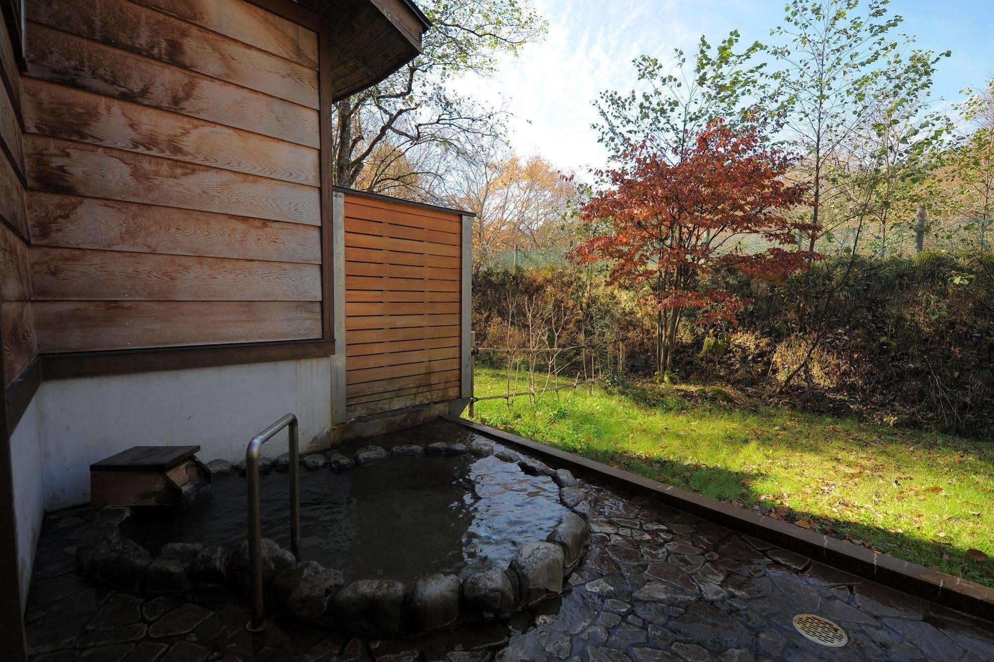 Izumigo Takayama Dog Paradise Hotel Eksteriør billede
